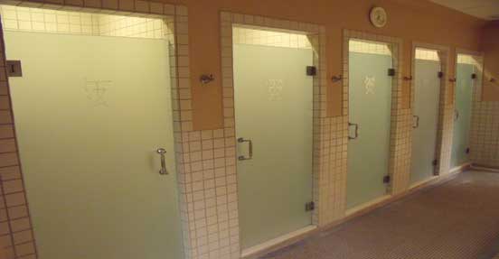 CCCshowerdoors06